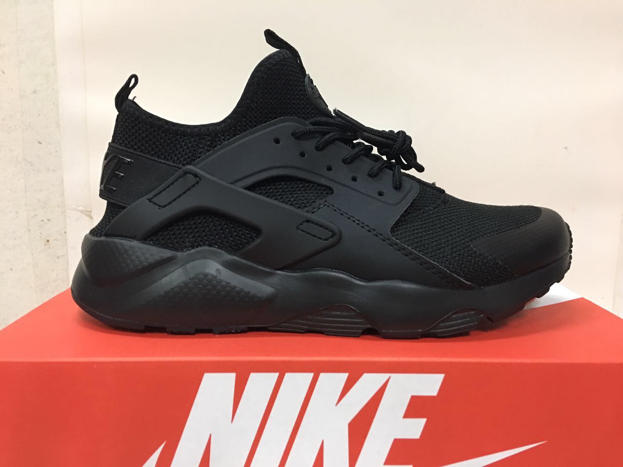 Nike Air Huarache 6 Flyknit All Black Shoes - Click Image to Close